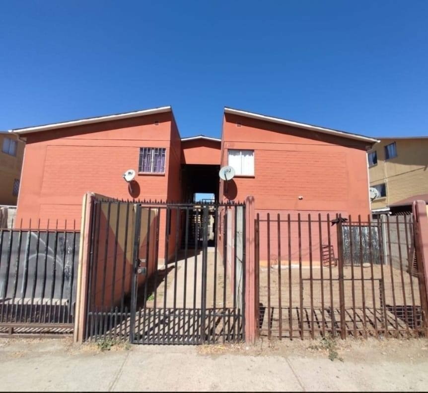 Amplio departamento en venta con patio y excelente conectividad en Rancagua 3D y 1B